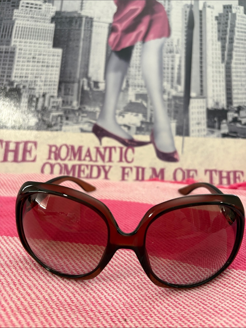 Dior Brown Gradient Oversized Women's Sunglasses with Gold Logo - Picture 3 of 7